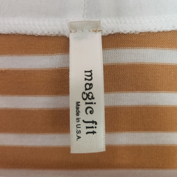 NWT Magic Fit Cardigan - Picture 3 of 8